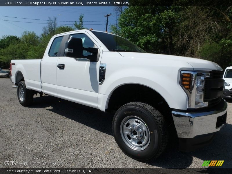 Oxford White / Earth Gray 2018 Ford F250 Super Duty XL SuperCab 4x4
