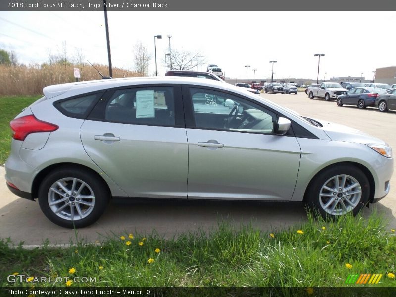 Ingot Silver / Charcoal Black 2018 Ford Focus SE Hatch