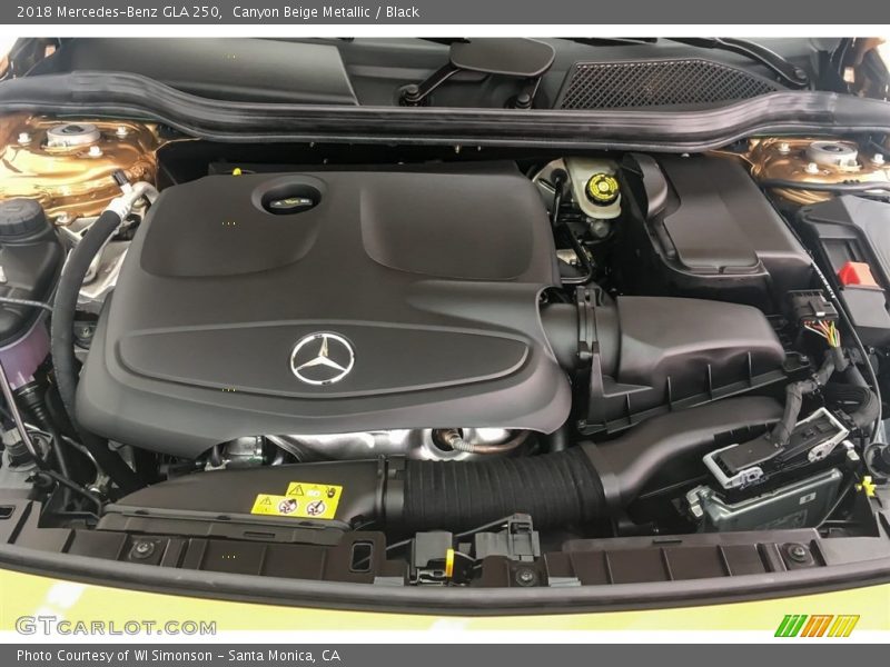 Canyon Beige Metallic / Black 2018 Mercedes-Benz GLA 250