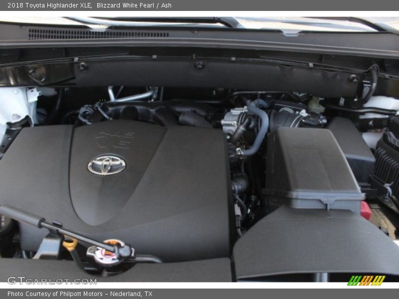 Blizzard White Pearl / Ash 2018 Toyota Highlander XLE