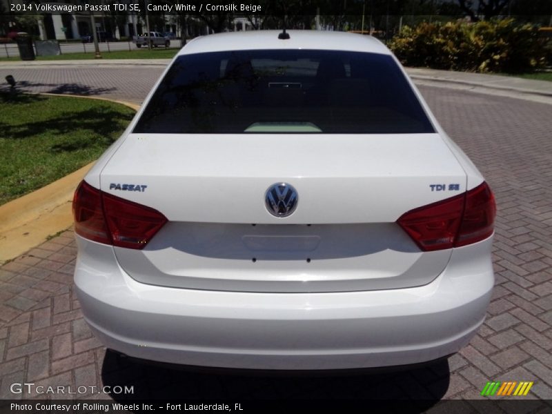 Candy White / Cornsilk Beige 2014 Volkswagen Passat TDI SE