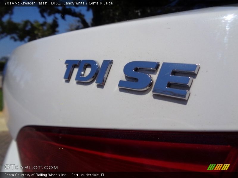 Candy White / Cornsilk Beige 2014 Volkswagen Passat TDI SE