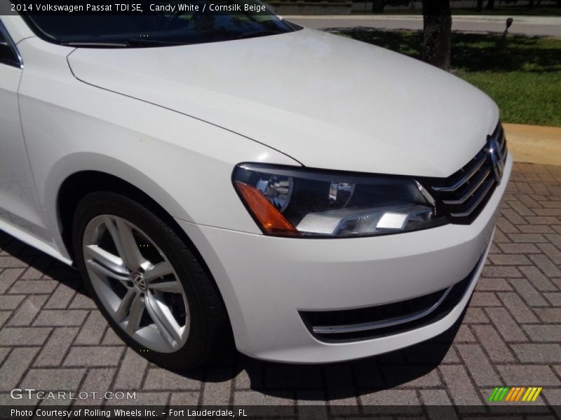 Candy White / Cornsilk Beige 2014 Volkswagen Passat TDI SE