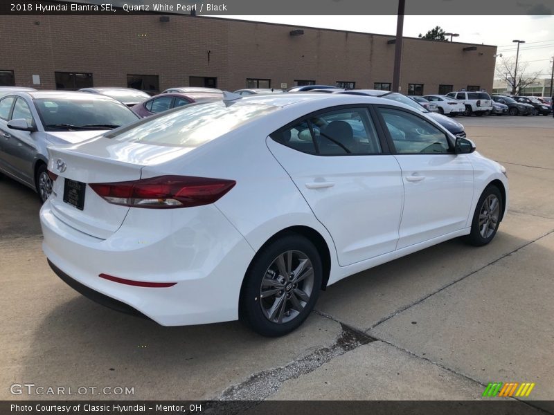 Quartz White Pearl / Black 2018 Hyundai Elantra SEL