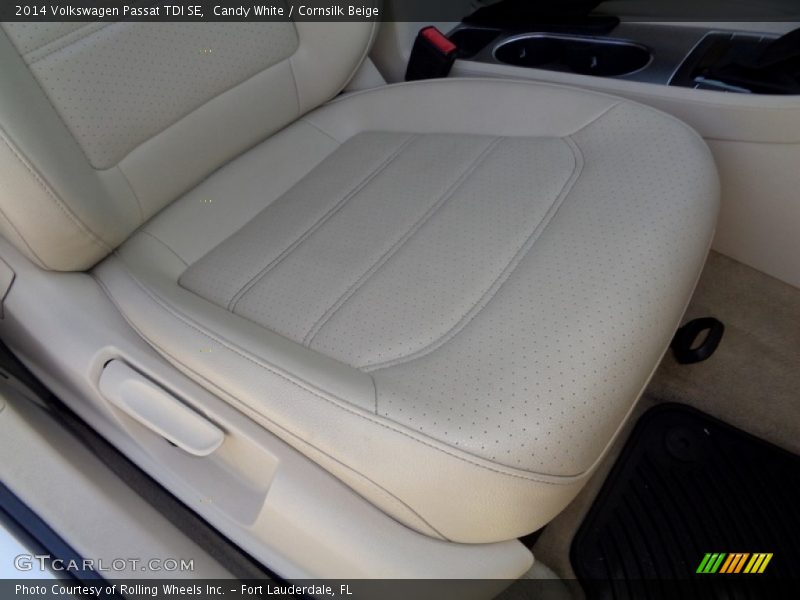 Candy White / Cornsilk Beige 2014 Volkswagen Passat TDI SE