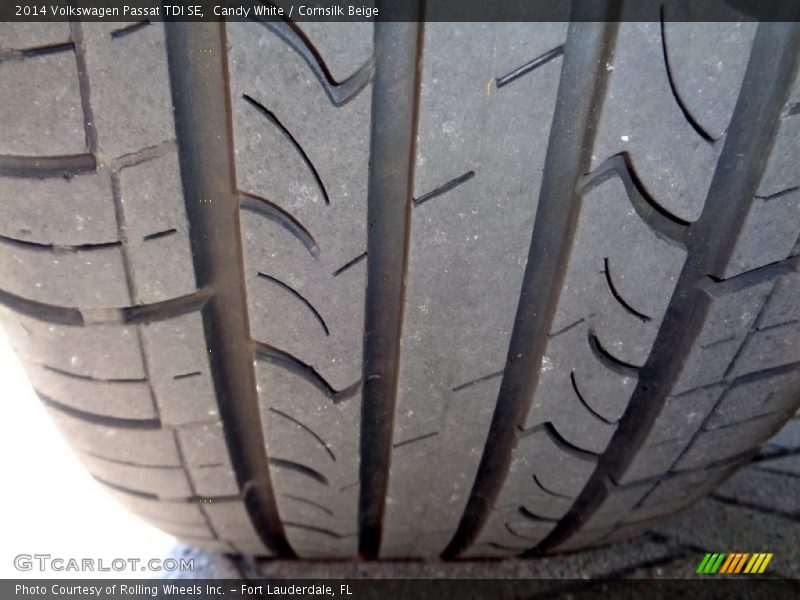 Candy White / Cornsilk Beige 2014 Volkswagen Passat TDI SE