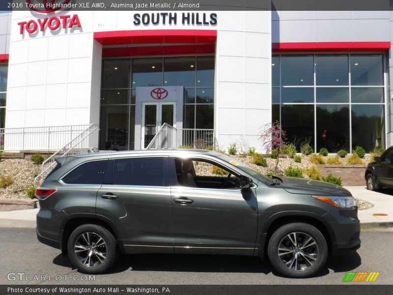 Alumina Jade Metallic / Almond 2016 Toyota Highlander XLE AWD