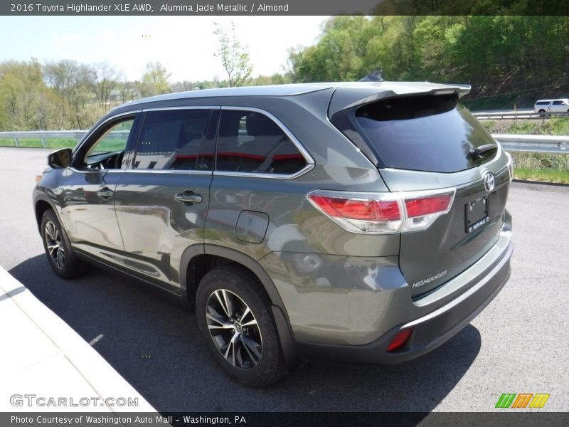 Alumina Jade Metallic / Almond 2016 Toyota Highlander XLE AWD