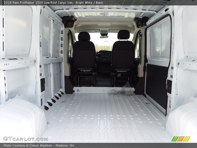 Bright White / Black 2018 Ram ProMaster 1500 Low Roof Cargo Van