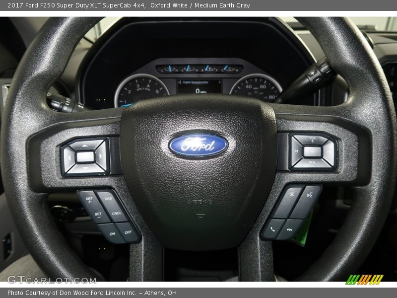 Oxford White / Medium Earth Gray 2017 Ford F250 Super Duty XLT SuperCab 4x4
