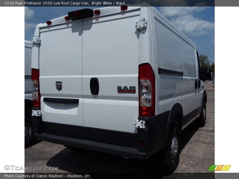 Bright White / Black 2018 Ram ProMaster 1500 Low Roof Cargo Van