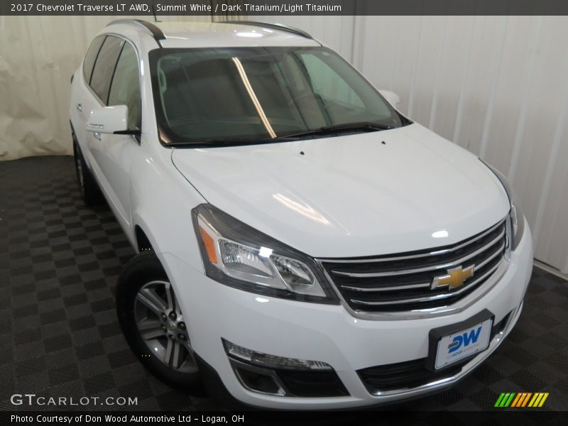 Summit White / Dark Titanium/Light Titanium 2017 Chevrolet Traverse LT AWD