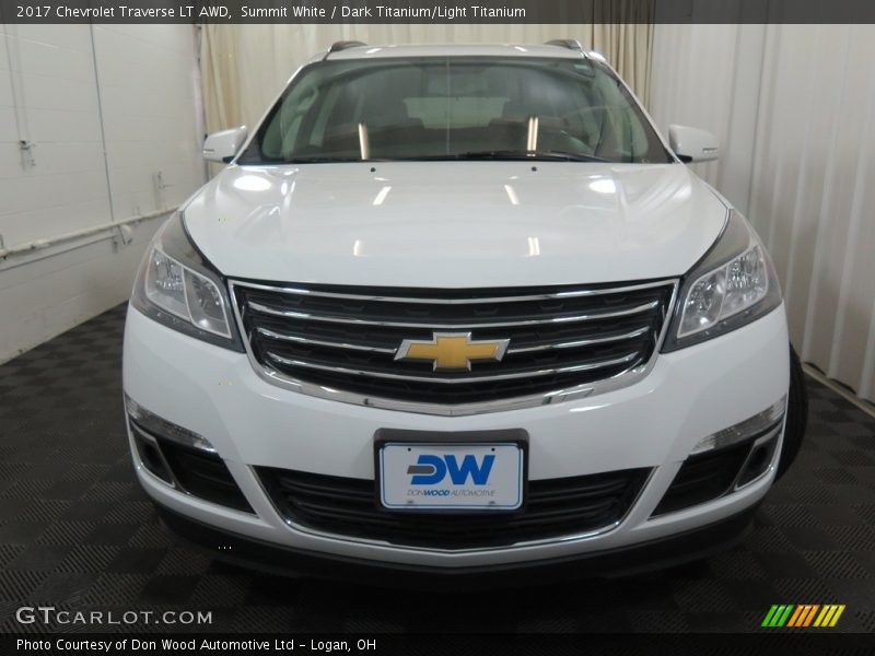 Summit White / Dark Titanium/Light Titanium 2017 Chevrolet Traverse LT AWD