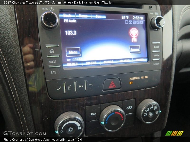 Summit White / Dark Titanium/Light Titanium 2017 Chevrolet Traverse LT AWD
