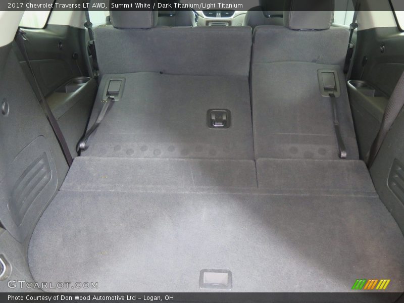 Summit White / Dark Titanium/Light Titanium 2017 Chevrolet Traverse LT AWD