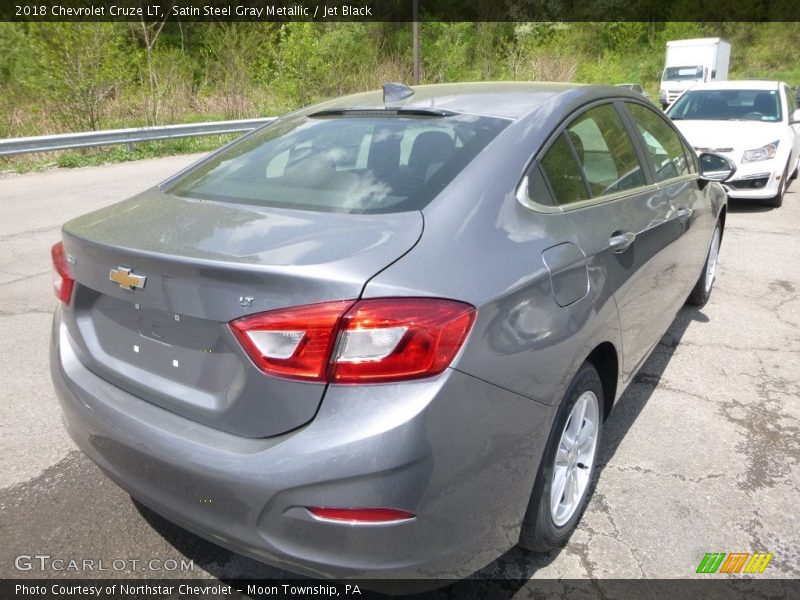 Satin Steel Gray Metallic / Jet Black 2018 Chevrolet Cruze LT