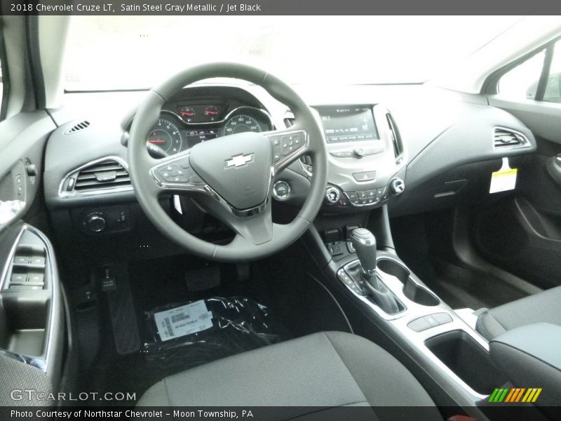 Satin Steel Gray Metallic / Jet Black 2018 Chevrolet Cruze LT