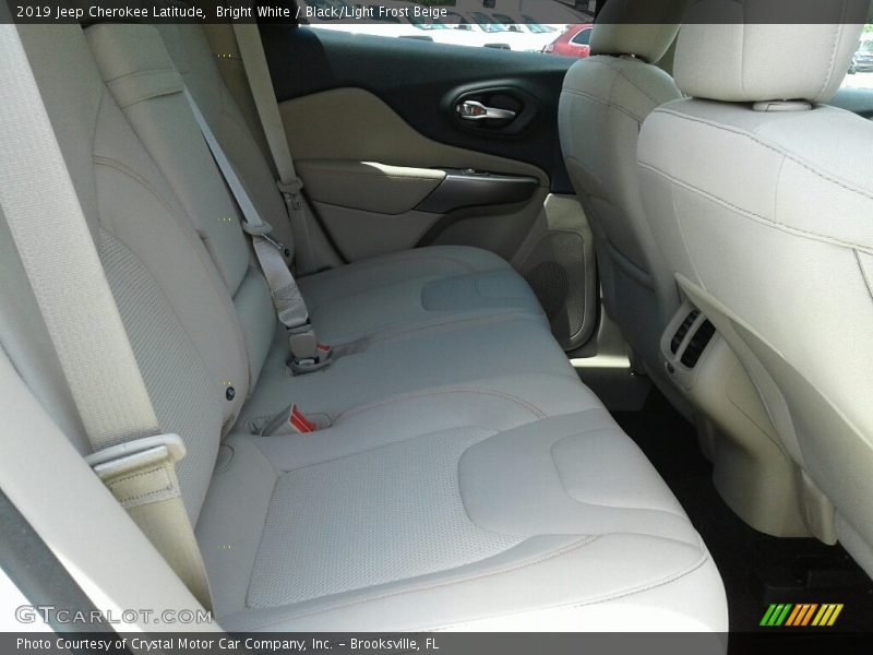 Bright White / Black/Light Frost Beige 2019 Jeep Cherokee Latitude
