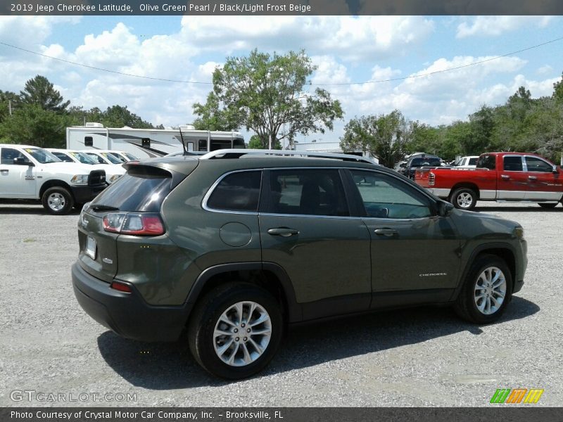 Olive Green Pearl / Black/Light Frost Beige 2019 Jeep Cherokee Latitude