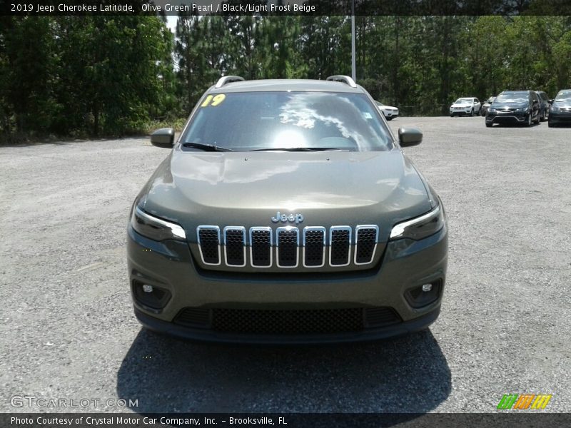 Olive Green Pearl / Black/Light Frost Beige 2019 Jeep Cherokee Latitude