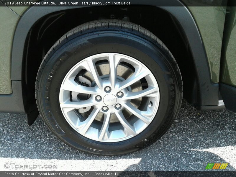 Olive Green Pearl / Black/Light Frost Beige 2019 Jeep Cherokee Latitude