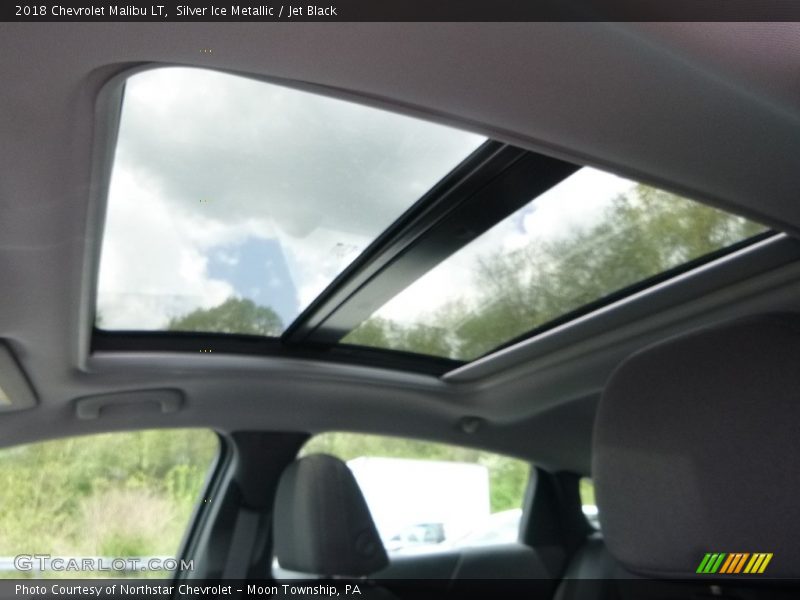Silver Ice Metallic / Jet Black 2018 Chevrolet Malibu LT
