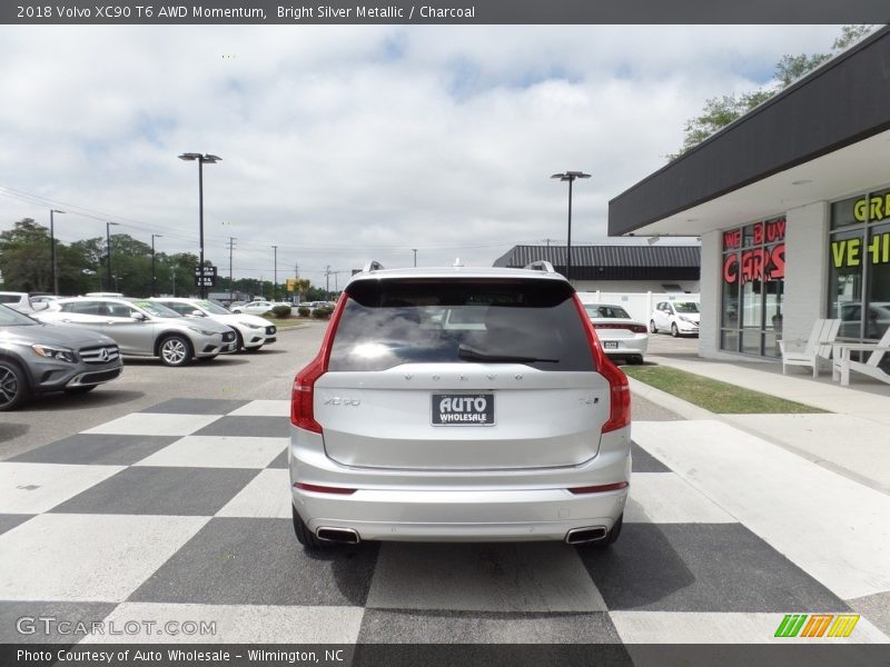 Bright Silver Metallic / Charcoal 2018 Volvo XC90 T6 AWD Momentum