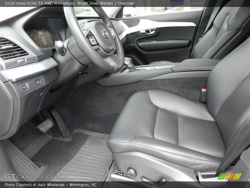 Bright Silver Metallic / Charcoal 2018 Volvo XC90 T6 AWD Momentum