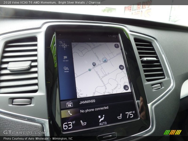 Bright Silver Metallic / Charcoal 2018 Volvo XC90 T6 AWD Momentum