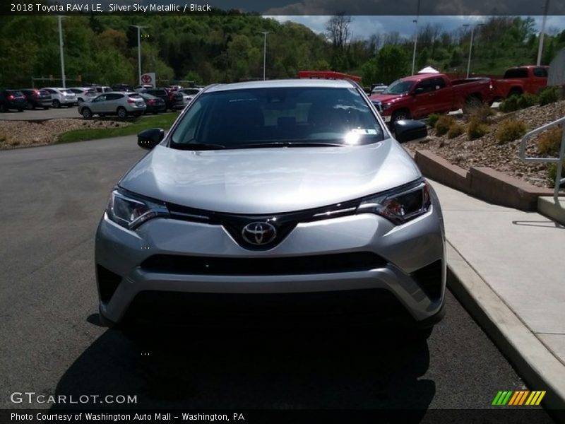 Silver Sky Metallic / Black 2018 Toyota RAV4 LE