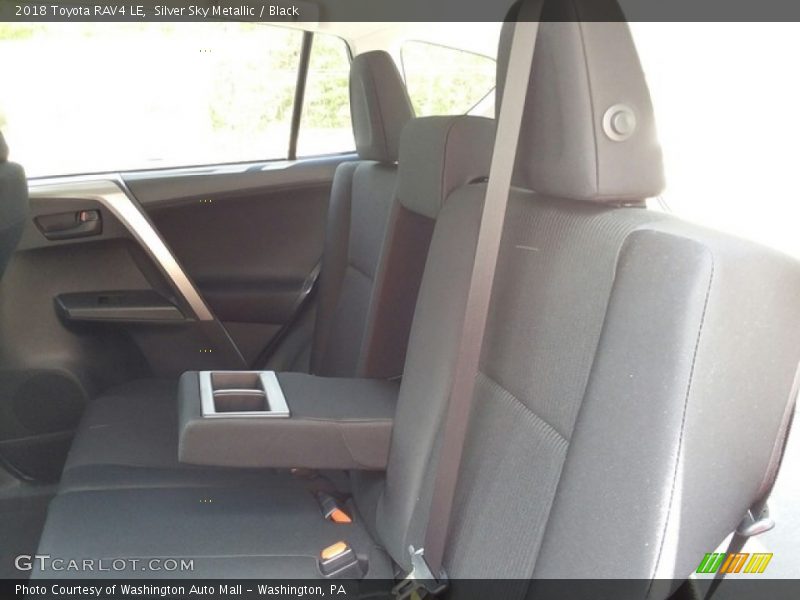 Silver Sky Metallic / Black 2018 Toyota RAV4 LE