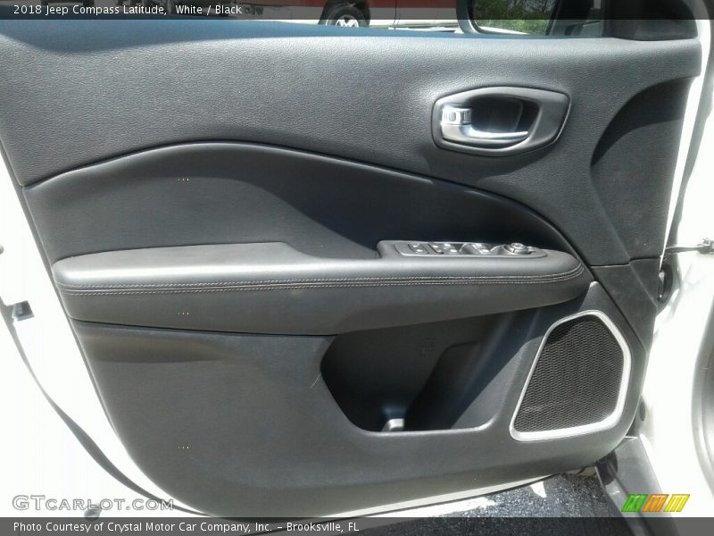 White / Black 2018 Jeep Compass Latitude