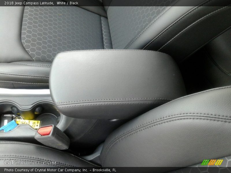 White / Black 2018 Jeep Compass Latitude