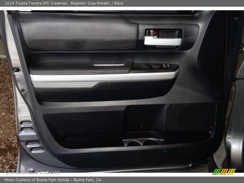 Magnetic Gray Metallic / Black 2014 Toyota Tundra SR5 Crewmax