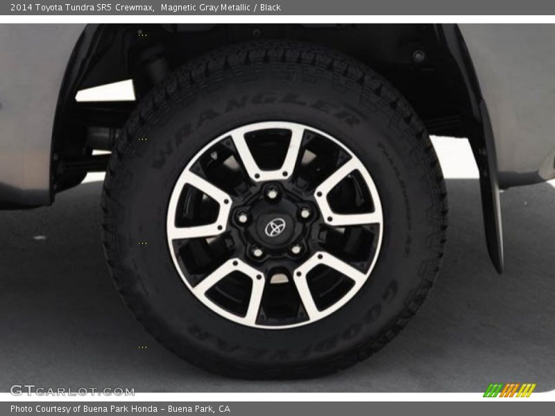 Magnetic Gray Metallic / Black 2014 Toyota Tundra SR5 Crewmax