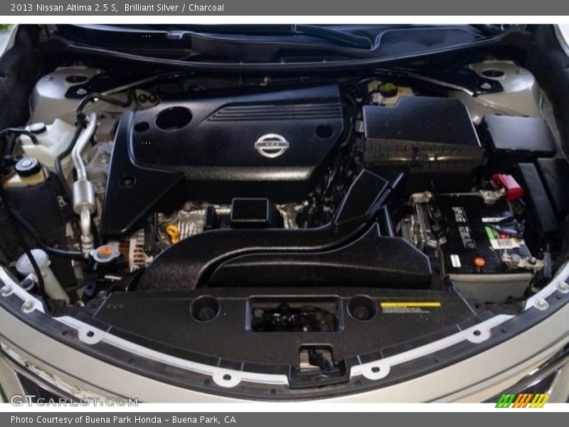 Brilliant Silver / Charcoal 2013 Nissan Altima 2.5 S