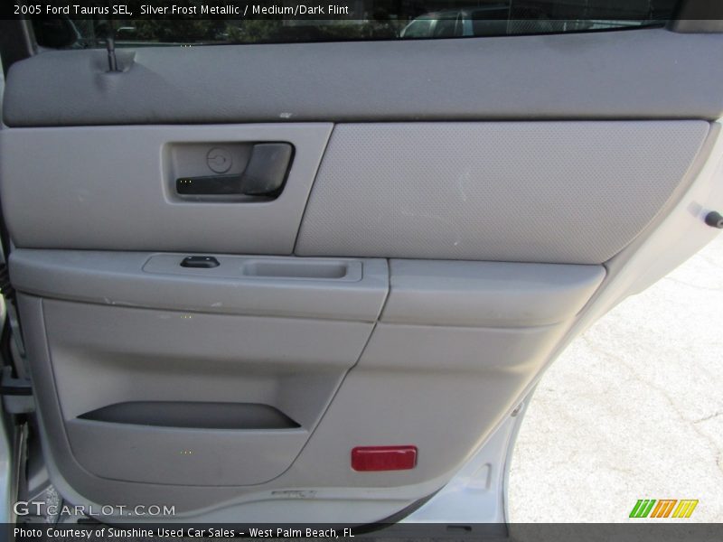 Silver Frost Metallic / Medium/Dark Flint 2005 Ford Taurus SEL
