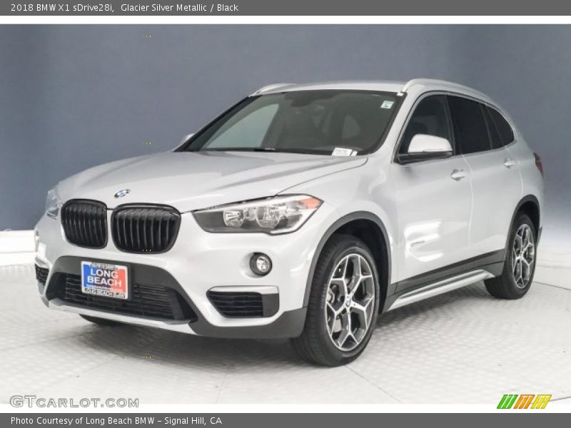 Glacier Silver Metallic / Black 2018 BMW X1 sDrive28i