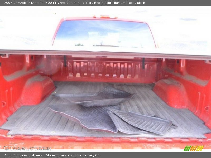 Victory Red / Light Titanium/Ebony Black 2007 Chevrolet Silverado 1500 LT Crew Cab 4x4