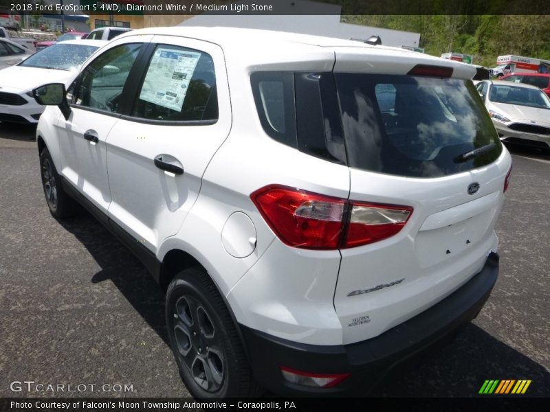 Diamond White / Medium Light Stone 2018 Ford EcoSport S 4WD