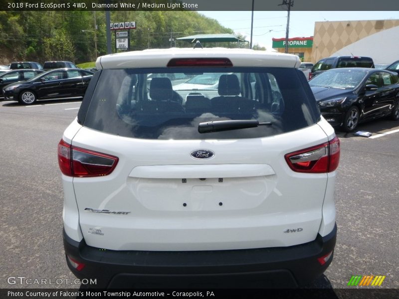 Diamond White / Medium Light Stone 2018 Ford EcoSport S 4WD