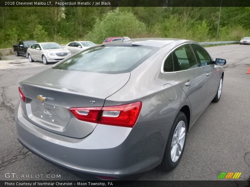 Pepperdust Metallic / Jet Black 2018 Chevrolet Malibu LT