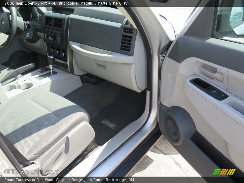 Bright Silver Metallic / Pastel Slate Gray 2008 Jeep Liberty Sport 4x4
