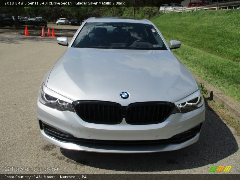 Glacier Silver Metallic / Black 2018 BMW 5 Series 540i xDrive Sedan