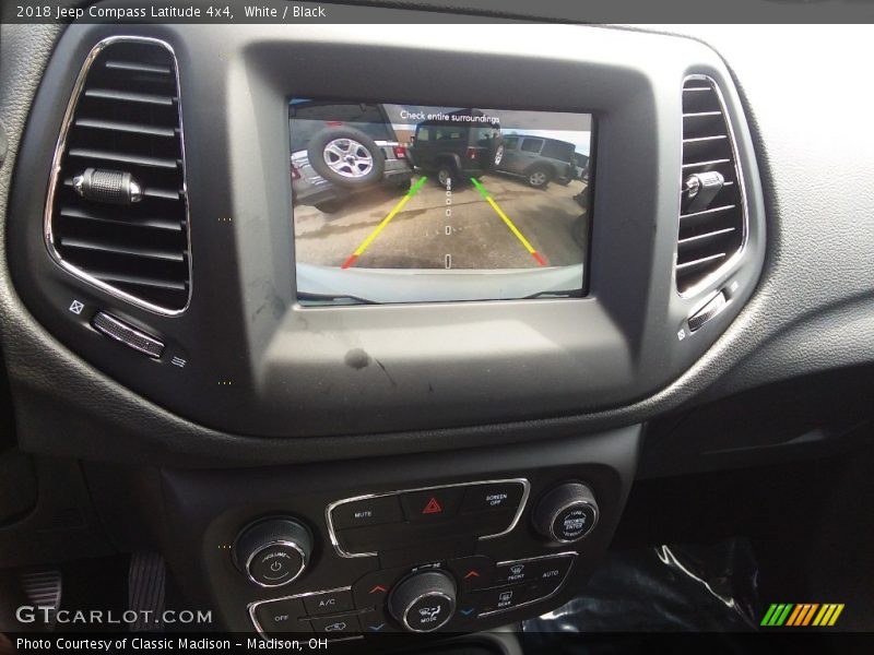 White / Black 2018 Jeep Compass Latitude 4x4