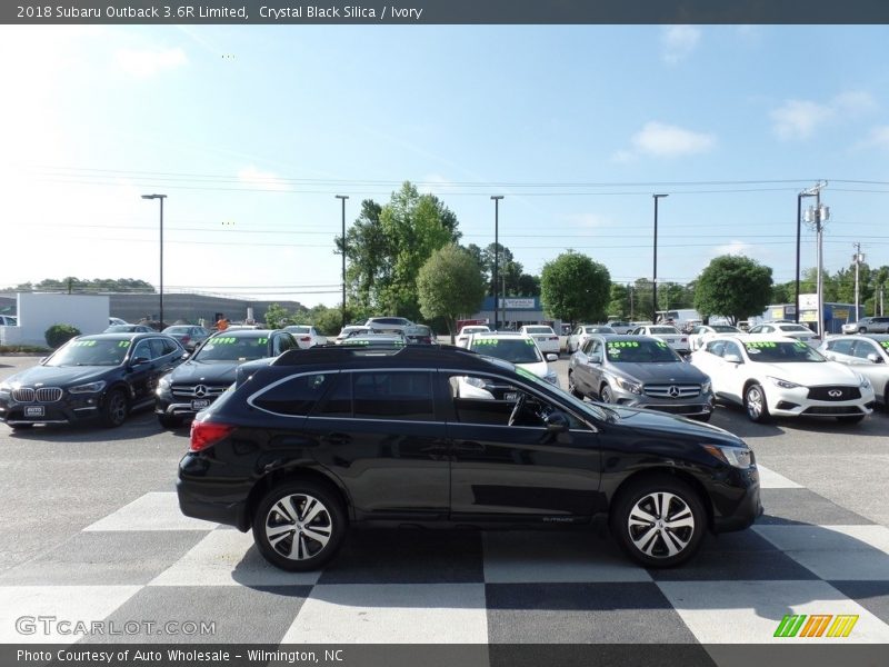 Crystal Black Silica / Ivory 2018 Subaru Outback 3.6R Limited