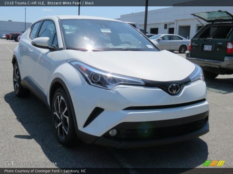 Blizzard White Pearl / Black 2018 Toyota C-HR XLE