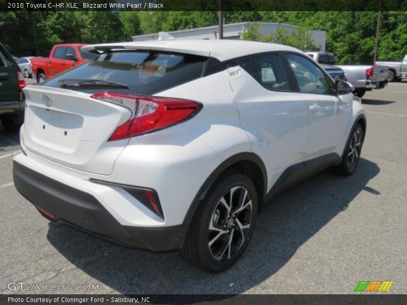 Blizzard White Pearl / Black 2018 Toyota C-HR XLE