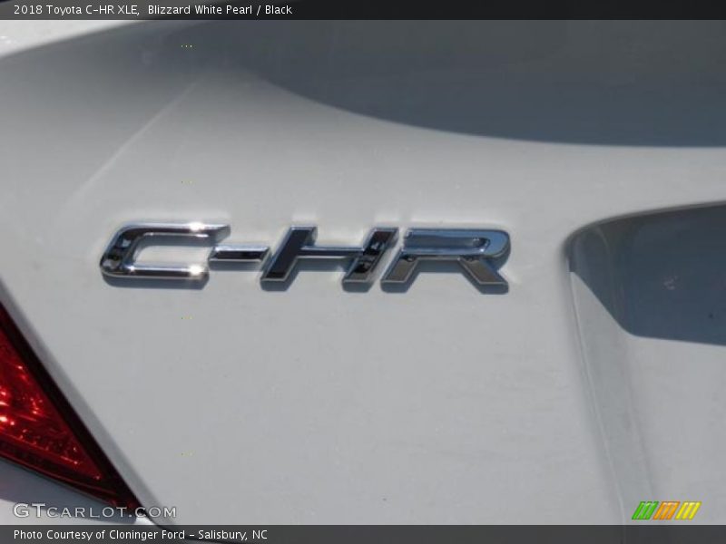 Blizzard White Pearl / Black 2018 Toyota C-HR XLE