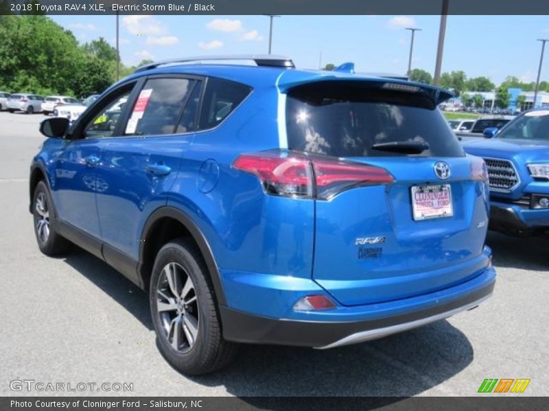 Electric Storm Blue / Black 2018 Toyota RAV4 XLE